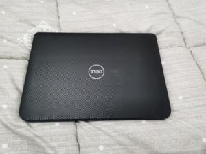 戴尔灵越3421笔记本电脑,女生用的成色新,配置三代i5处理