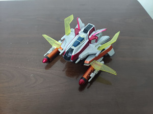 梦比优斯奥特曼飞机万代