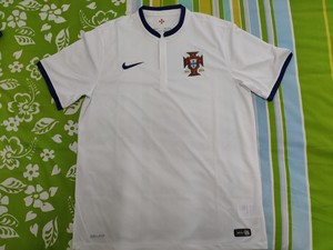 2014世界杯葡萄牙客场球迷版短袖球衣，光板无印号，刺绣队徽