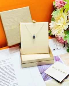 宝格丽项链慈善款盒子