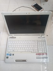 东芝L750笔记本电脑配件。屏幕130.屏线28.键盘40元