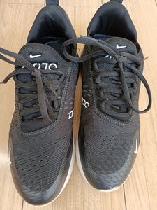 耐克27c 懂得来看 穿着不上十次 39码 申通包邮 没刷成