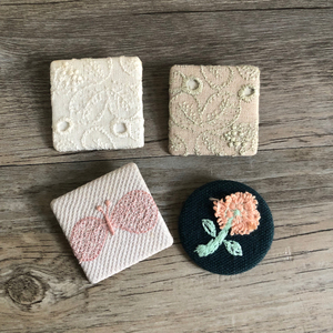 mina perhonen皆川明刺绣面料布料蝴蝶花卉胸针