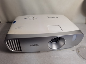 benq/明基 w1120 投影机,实物图拍照,正常使用,效