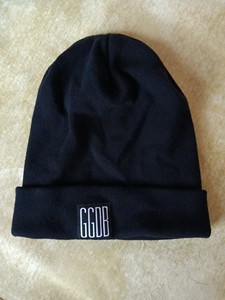 GGDB  (小脏鞋同牌)针织帽。羊毛羊绒材质黑色。帽子简单