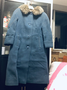 老式俄罗斯雪狐领毛呢大衣、身长1130/600，肩宽130、