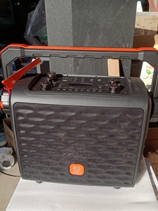 贝德0887s声卡直播,8寸手提便携式音响,带两个话筒.朋友