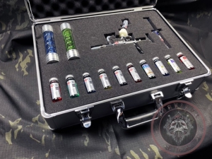 生化危机保护伞电影周边实物套装t病毒大箱子全家桶一大盒