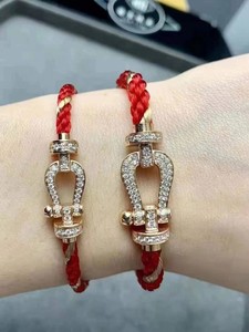 费雷德马蹄扣手链18k金满钻大小号幸运八字扣红绳男女手绳戒指