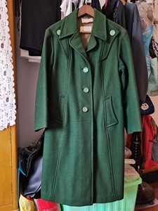 000人付款淘宝4件有机玻璃纽扣马甲,灰蓝色,格子,灰白色,绿色呢子各一