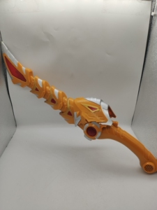 铠甲勇士裂地刀