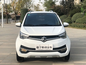 2021年购买最新款油电两用雷丁s50四轮电动 轿车,准新车