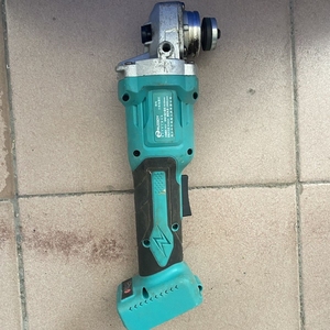 大艺无线角磨机锂电池磨光机 充电角向打磨机二手锂电池电动工具