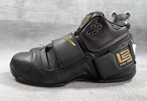 43码詹姆斯士兵1代  nike zoom soldier