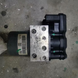 0 abs刹车总泵 abs总成