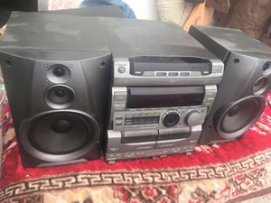 原装索尼v800,收音机正常,外接音源正常,卡带正常使用,c