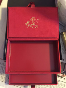 #节后鱼生#Godiva歌帝梵巧克力的首饰盒，大红色很喜庆，