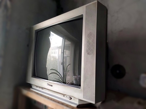 海信彩电25英寸有手续凭证 老式电视 无病无修 配件齐全 邮