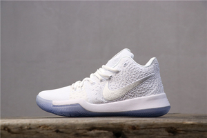00sayrhyme淘宝nike kyrie3代欧文3白银白金鸳鸯43码 自己配的鸳0人