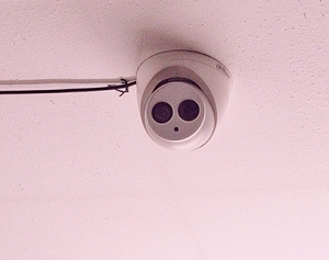 因培训学校不干了,特闲置萤石监控摄像头26个,监控主机一台