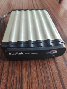 buslink百事灵移动硬盘带一块maxtor硬盘200g