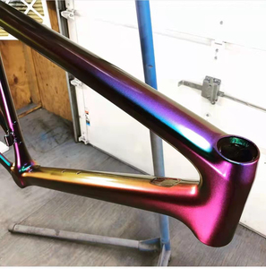 公路自行车 自行车改色喷漆定制涂装!改变色龙漆!骑在路上靓仔