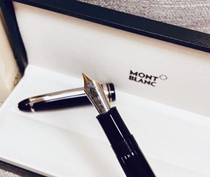 德国万宝龙146钢笔,专柜代购入,之前一下子购买了两只,用了