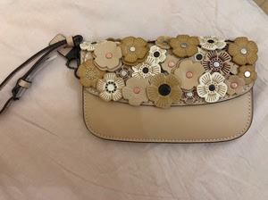 coach蔻驰1941系列山茶花手腕包,手拿包,零钱包