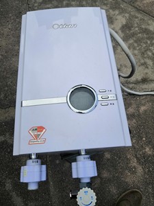 迅腾即热式热水器