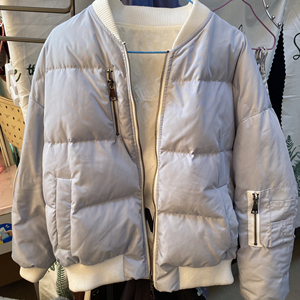 尤西子短款羽绒服