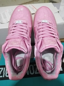 aj1空军一号丝绸粉色,38码,莆田产,全新未上脚.