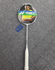 v大海k淘宝vtzf2白林丹4u羽毛球拍黑色尤尼克斯全碳素进攻型28磅白5