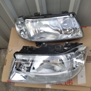 捷达f款原厂大灯总成,尾灯总成,成色如图,功能正常,不包邮不