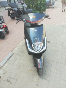 雅迪电动车72v价格,72伏雅迪电动车价格 雅迪冠能t1 72v38安石墨烯电池27升大坐桶收纳更容