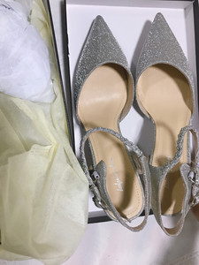 tb757210155淘宝verocuoio女鞋,99新,跟高9.5cm,37吗!