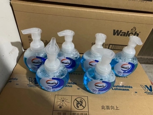 威露士泡沫型洗手液300ml健康呵护整箱装24瓶家庭酒店消毒