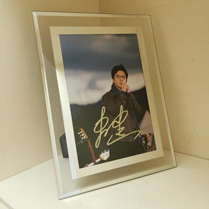 李健亲笔签名照李健周边专辑无时无刻
