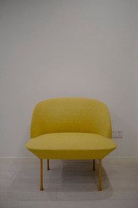 丹麦muuto oslo sofa 甲壳虫靠背直脚多人沙发沙