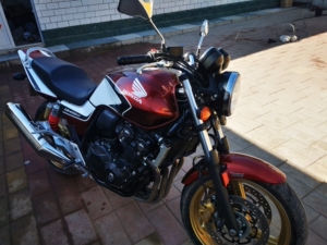 出售一手13年cb400精品车况,带芯片钥匙,abs,因身体