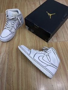 aj1 mid纯白diy二次元漫画风41码好成色穿着次数很少