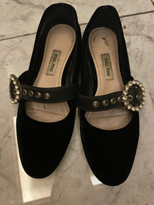 miumiu绒面黑色平底鞋芭蕾舞鞋 香港专柜购入 35码 正