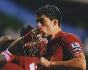 利物浦 苏亚雷斯 亲笔签名照片裱框 含sa证书