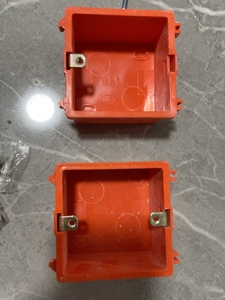 保利pvc86型开关底盒接线盒插座暗盒可拼装布线盒红蓝白色家