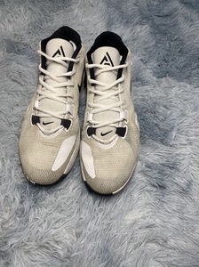 5码 耐克字母哥一代篮球鞋奥利奥配色