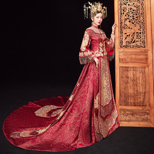 新娘新款拖尾中式凤冠霞帔结婚中国风婚纱 材质:涤纶 风格:复