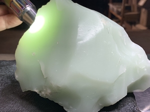 大块祁连玉原石