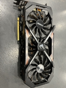 技嘉rtx2060 6g大雕显卡,成色如图,需6 8p供电