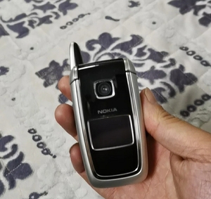 诺基亚翻盖手机老款