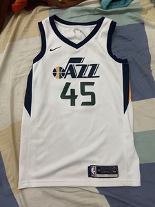 nba-nike 爵士队米切尔球衣 仅在家试穿过没有再穿 官