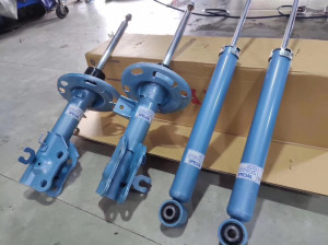 昂克赛拉kyb避震